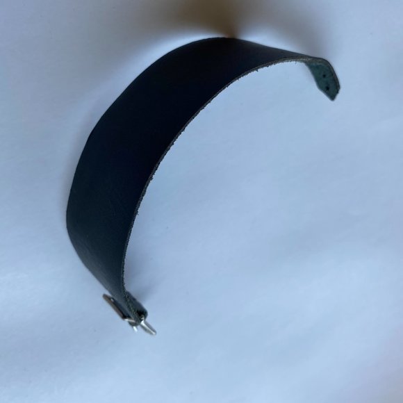 VINTAGE leather cuff - Picture 5 of 6